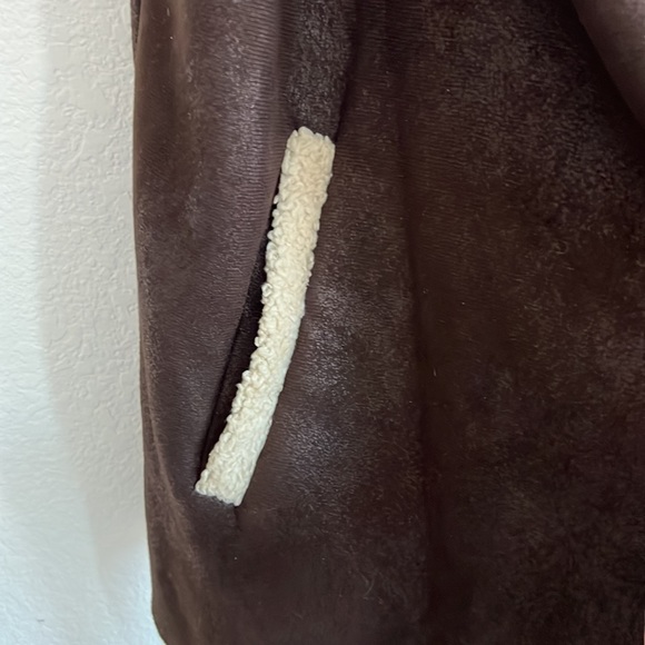 TCEC Sherpa Vest - Picture 4 of 4